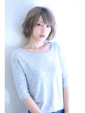 オーロ 宝塚店(ORO) とろみグレージュふんわりショート