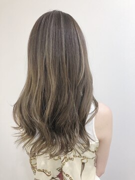 ジゼル(gisele) （稲毛）細めハイライト