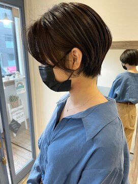 メルト 吉祥寺(melt) 20代30代小顔大人ハンサムショート 丸み 抜け感 ベージュ