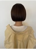 お手入れ要らずのミニボブスタイル。