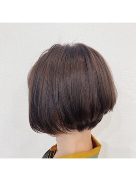 サンクチュアリ ウィズエデン 京橋店(Sanctuary with eden) 前下がりボブ