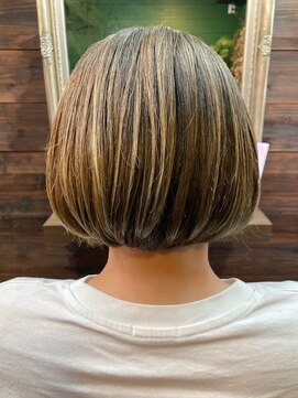 リモ(Limo) 【柴崎】ハイトーン × ミニボブ