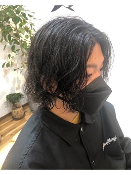 ツバメ(Tsubame) ゆるふわスパイラルパーマ