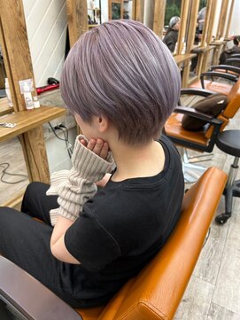 ナンバー アンフィール 渋谷(N° anfeel) 【雨宮】@sayumiyaaa 丸みショート×透明感パープルシルバー