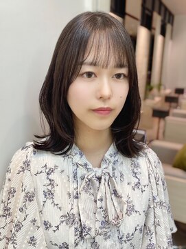 ステア ケース(stair case) 韓国くびれヘアミディアムレイヤー前髪カットトリートメント