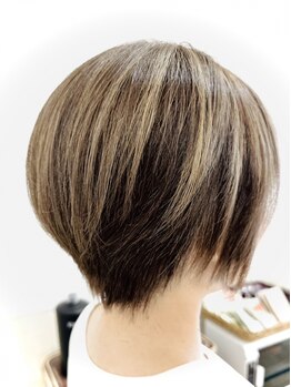 モンテオ(MONTEO)の写真/カラーによるダメージを最小限に抑え、トレンドを取り入れた理想の色味を実現！イルミナ導入★
