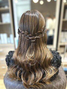 アヤナ バイ アヤラ(ayana by ayala) 【MICHIRU】ハーフアップ アレンジ