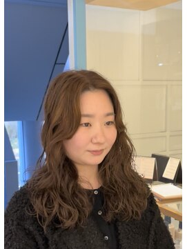 シアン 栄店(CYAN.) 巻かなくても簡単に可愛くなれるロングパーマヘア
