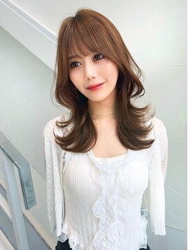 ロンド クラン 岡崎(Lond Clan) 柔らかい女性らしいレイヤースタイル