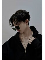 ベンケイ(HAIR AVENUE benkei)&nbsp;スリークセンターパート