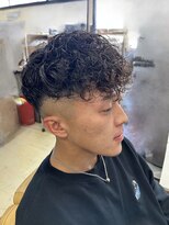 ヘアサロンナンバーワンクラブ上和田本店&nbsp;スキンフェード×スペインカール