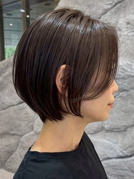 ソワネ 表参道(soigne) 表参道白髪ぼかし顔周りレイヤーくびれショートボブアッシュ40代