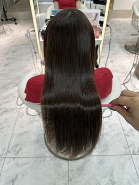 ロンドルピナス 小倉(Lond Lupinus) 黒髪カタログ/オリーブグレー/ココアベージュ/小顔に見せるヘア