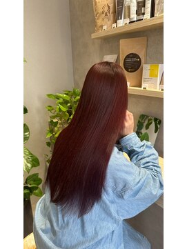 カプロハナレ(Capullo.Hanare) 思わず触れたくなるツヤ髪ロングストレート