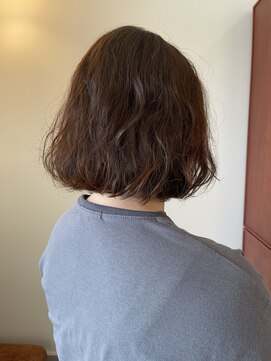 マド(mado) 朝クシャッとするだけパーマ