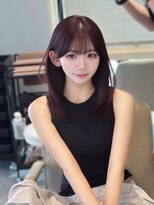 ボンドストーリーノヴァ(Bond Story nova) ラフに決まるミディアムレイヤーカット