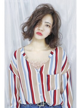 マギカ 横須賀久里浜店(Magica) 簡単愛されショート