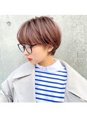 暖色カラー×束感ショート×小顔矯正立体カット