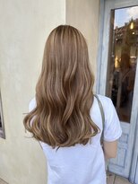 エイミーバイアフロート(amie  by afloat)&nbsp;【伊藤指名限定】ハイライトブラウンベージュ