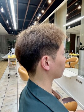 クオリス 上板橋店(QUALIS) 刈り上げショート◎爽やかブラウンカラーで好印象メンズ