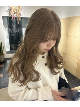 ニュア(neua) ミルクティーベージュ＊奈良＊橿原神宮前