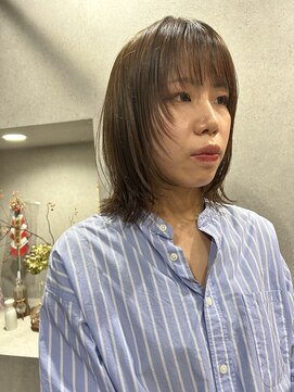 クルミ(kurumi) 外はねレイヤーボブ