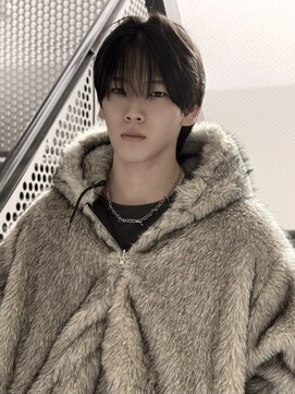 ラッドルーム(LAD ROOM.) シースルーマッシュ/レイヤーカット/ウルフカット