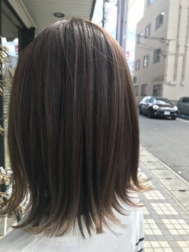 レナンダ (Reanda) ベージュ