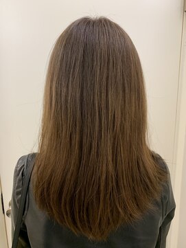 パティオン(PATIONN) ピンクグレージュ☆ツヤ髪に!!まとまりやすい様にカット☆