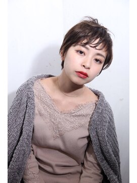 リラ バイ クオーレ(LIRA by CUORE) 柔らかハンサムショート