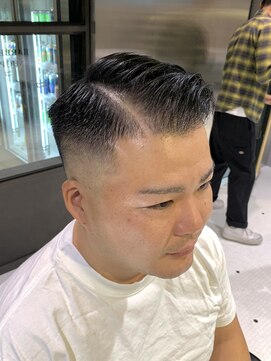 フランクスバーバーザスタンド(Frank’s barber the stand) スキンフェードラインショートF