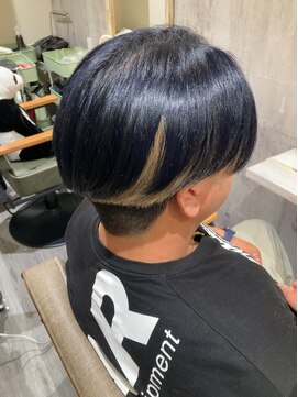 パダ(PADA) クールなカラーリング♪