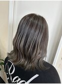 グレーカラーシャドウルーツ