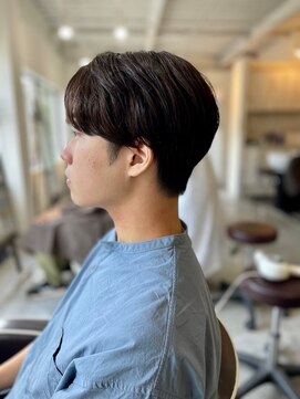 ソイクフ(SOY KUFU) MEN'S HAIRアッシュブラックセンターパート