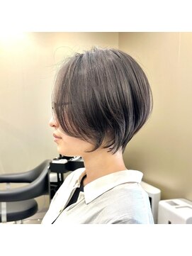 シシ 大宮(She 2.) ショートボブマッシショート/前髪/イメチェン/グレージュカラー