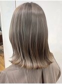デザインカラーレイヤーカットウェットヘアオリーブベージュ白髪