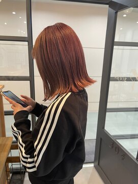 ニール(Neale.) 切りっぱなしボブ12.02小顔