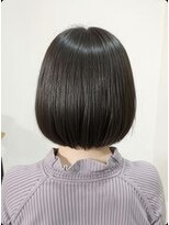 ドアーズ(Door's)&nbsp;30代40代ショート白髪染めグレイカラーボブ艶栄名駅伏見丸の内