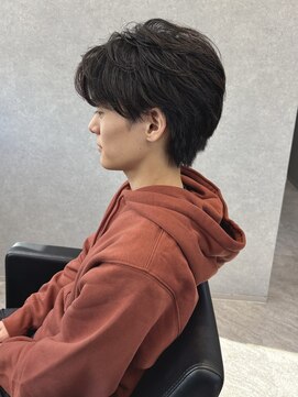 リオールバイニアウ(RE:ALL by Niau) MEN’S HAIR/波巻ツイストスパイラル/フェザーパーマ/太田