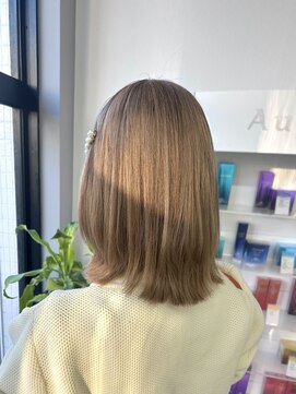 ソル(sol.) 【Ayaka】大人可愛いハイトーンベージュ