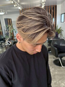 ウィリーベル 沖縄(WILLIE BELLE) ゴールドアッシュ/マッシュヘア/簡単かきあげヘア/お洒落