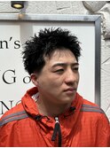ピンパーマスパイキーショート短髪スタイル
