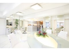 Salon Moda　【サロンモーダ】