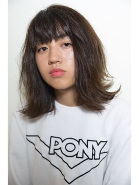 アルターリアン(aL ter LieN) 《aL-ter LieN 野々山》クセ毛を活かした外ハネヘア