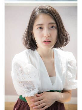 ガーデントウキョウ(GARDEN Tokyo) 大人モーブカラー小顔ワイドバングひし形ボブ【KOMAKI】