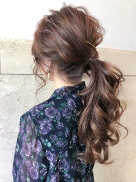 カフネ(CAFUNE) 結婚式参列に ポニーテールアレンジ