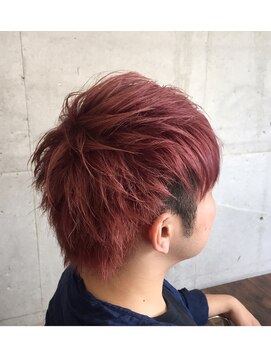 ガルボ ヘアー(garbo hair) ≪メンズ大人気♪≫束感＆ピンキーカラーのツーブロックヘア♪