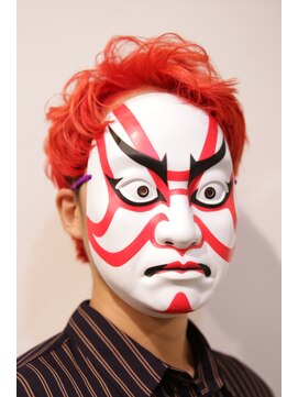 コマ(coma) 【coma中野】朱の主張マニッシュショート_派手髪__スパイラル