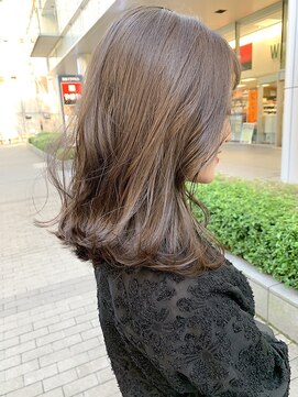 ロロネー 森ノ宮キューズモール(Lolonois) 【Lolonois森ノ宮】セミロング×切りっぱなし　（藤岡尚希）