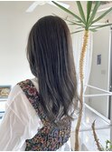 オリーブアッシュカラー